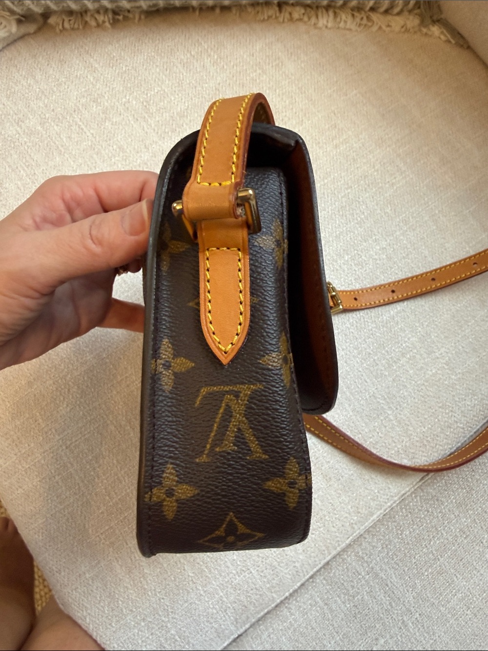 Authentic Louis Vuitton St. Cloud PM - Picture 5 of 17